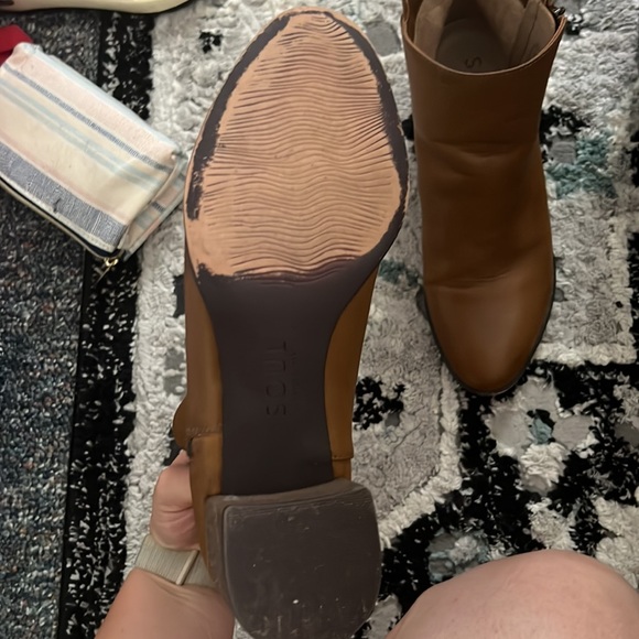 Booties - Picture 3 of 4